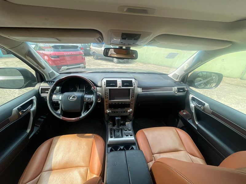 Thumbnail 4 of 2018 Lexus GX